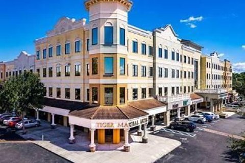 Commercial property in Orlando, Florida 64.75 sq.m. № 2144669
