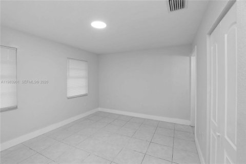 Купить виллу или дом в Хомстед, Флорида 3 спальни, 119.19м2, № 2048549 - фото 7