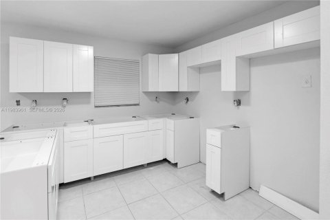 Купить виллу или дом в Хомстед, Флорида 3 спальни, 119.19м2, № 2048549 - фото 6