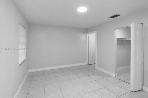 Купить виллу или дом в Хомстед, Флорида 3 спальни, 119.19м2, № 2048549 - фото 8