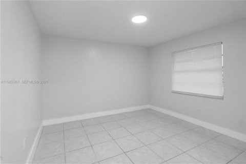 Купить виллу или дом в Хомстед, Флорида 3 спальни, 119.19м2, № 2048549 - фото 12