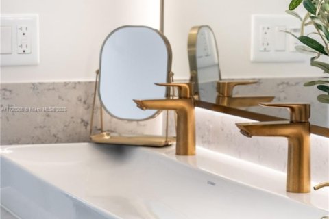 Copropriété à vendre à Miami, Floride: 1 chambre, 59.18 m2 № 1950630 - photo 14