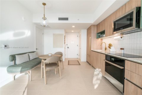 Copropriété à vendre à Miami, Floride: 1 chambre, 59.18 m2 № 1950630 - photo 25