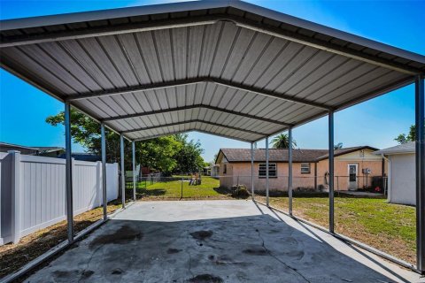 Casa en venta en Port Richey, Florida, 2 dormitorios, 96.25 m2 № 1718527 - foto 27