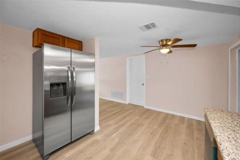 Casa en venta en Port Richey, Florida, 2 dormitorios, 96.25 m2 № 1718527 - foto 12