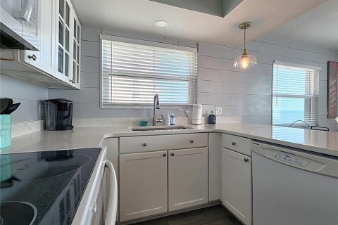 Copropriété à vendre à Indian Shores, Floride: 2 chambres, 103.59 m2 № 1786023 - photo 20