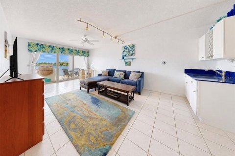 Adosado en venta en Saint Pete Beach, Florida, 4 dormitorios, 211.35 m2 № 2223424 - foto 14