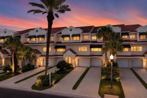 Adosado en venta en Saint Pete Beach, Florida, 4 dormitorios, 211.35 m2 № 2223424 - foto 21