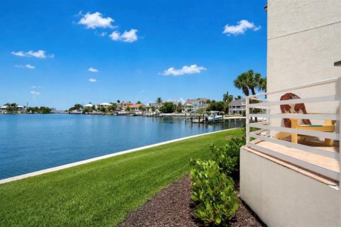 Adosado en venta en Saint Pete Beach, Florida, 4 dormitorios, 211.35 m2 № 2223424 - foto 18