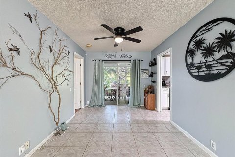 Villa ou maison à vendre à New Port Richey, Floride: 3 chambres, 148.74 m2 № 1718759 - photo 9