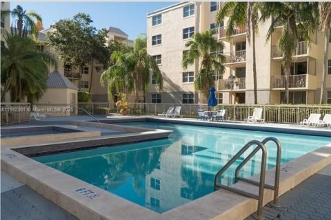 Condo in Doral, Florida, 1 bedroom  № 1944032 - photo 23
