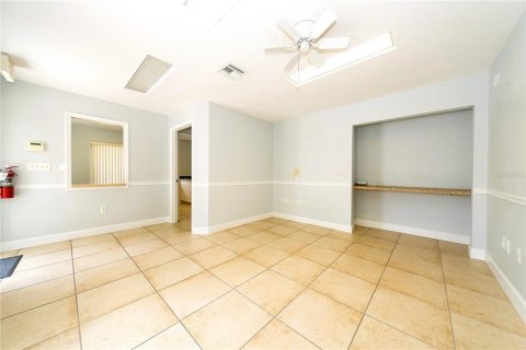 Immobilier commercial à louer à Bradenton, Floride: 169.83 m2 № 2214897 - photo 5