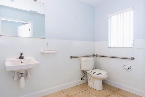 Immobilier commercial à louer à Bradenton, Floride: 169.83 m2 № 2214897 - photo 15