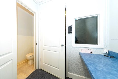 Immobilier commercial à louer à Bradenton, Floride: 169.83 m2 № 2214897 - photo 18