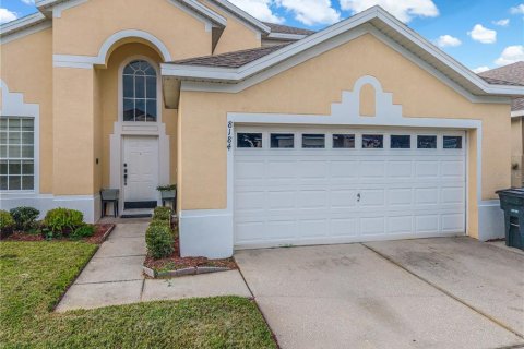 Villa ou maison à vendre à Kissimmee, Floride: 6 chambres, 219.99 m2 № 2234302 - photo 4