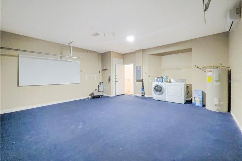 Villa ou maison à vendre à Kissimmee, Floride: 6 chambres, 219.99 m2 № 2234302 - photo 23