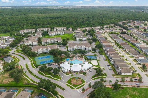 Villa ou maison à vendre à Kissimmee, Floride: 6 chambres, 219.99 m2 № 2234302 - photo 11