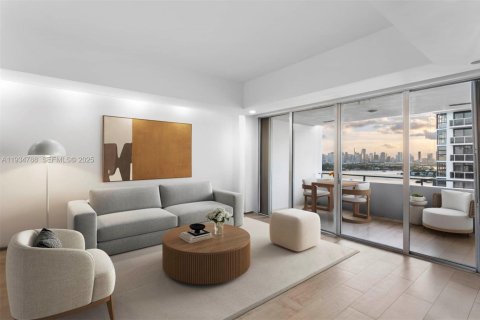 Condominio en venta en Miami Beach, Florida, 2 dormitorios, 114.83 m2 № 1993235 - foto 2
