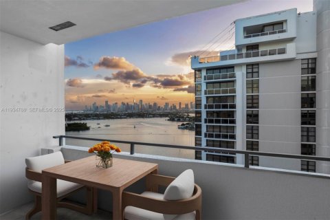 Condominio en venta en Miami Beach, Florida, 2 dormitorios, 114.83 m2 № 1993235 - foto 7