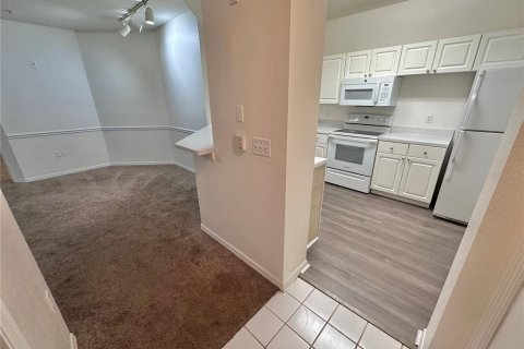 Condo in Orlando, Florida, 2 bedrooms № 2151351 - photo 9