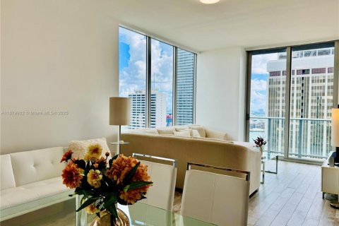 Condominio en alquiler en Miami, Florida, 1 dormitorio, 68.38 m2 № 1932506 - foto 18