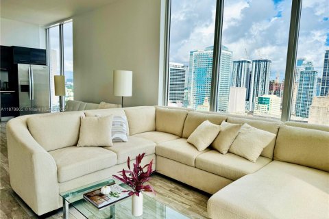 Condominio en alquiler en Miami, Florida, 1 dormitorio, 68.38 m2 № 1932506 - foto 6