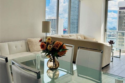 Condominio en alquiler en Miami, Florida, 1 dormitorio, 68.38 m2 № 1932506 - foto 12