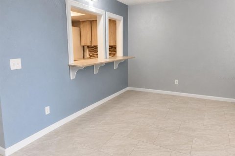 Condominio en alquiler en Daytona Beach, Florida, 2 dormitorios, 87.79 m2 № 2098259 - foto 3