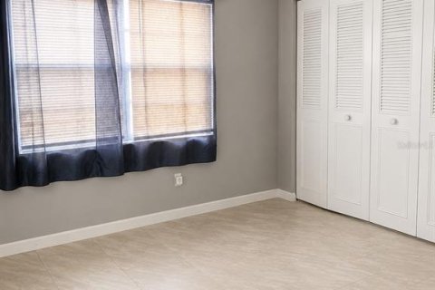 Condominio en alquiler en Daytona Beach, Florida, 2 dormitorios, 87.79 m2 № 2098259 - foto 5