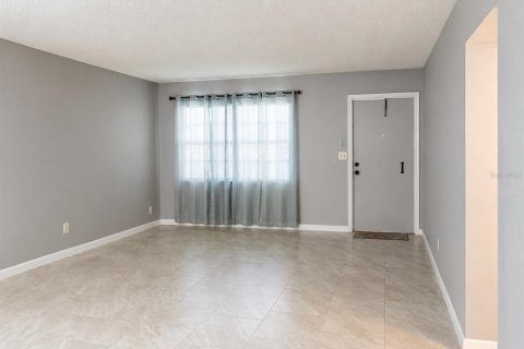 Condominio en alquiler en Daytona Beach, Florida, 2 dormitorios, 87.79 m2 № 2098259 - foto 2