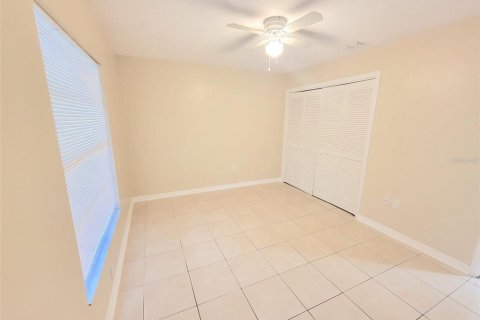 Appartement à louer à Seffner, Floride: 2 chambres, 159.42 m2 № 1914939 - photo 6