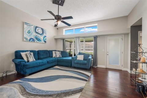 Casa en venta en Orlando, Florida, 3 dormitorios, 117.61 m2 № 1900003 - foto 4