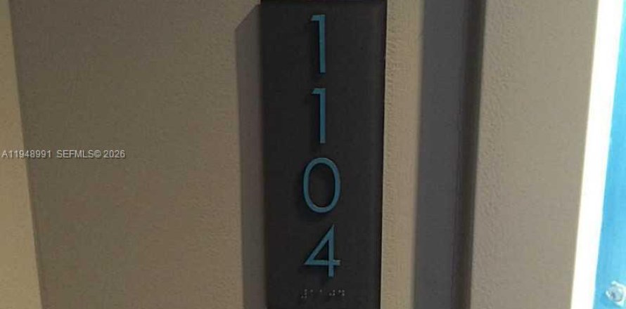 Condo in Miami, Florida, 1 bedroom  № 2004729
