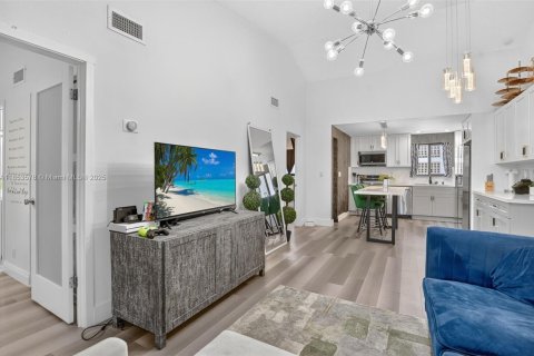 Condo in Boca Raton, Florida, 2 bedrooms  № 1871973 - photo 7