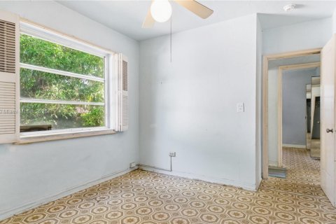 House in Miami, Florida 3 bedrooms, 116.03 sq.m. № 1949710 - photo 16