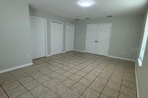House in Saint Petersburg, Florida 3 bedrooms, 158.4 sq.m. № 1832975 - photo 2