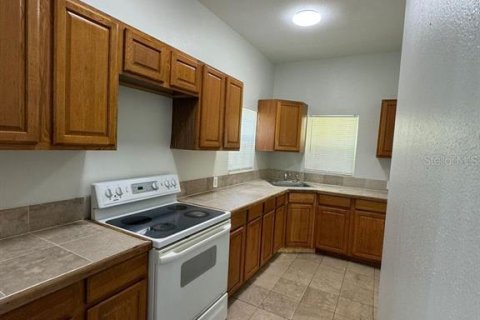 House in Saint Petersburg, Florida 3 bedrooms, 158.4 sq.m. № 1832975 - photo 4