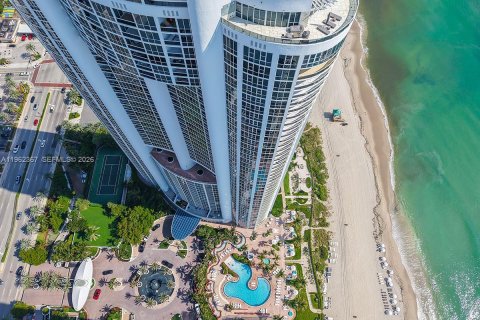 Copropriété à vendre à Sunny Isles Beach, Floride: 2 chambres, 146.51 m2 № 2024269 - photo 22