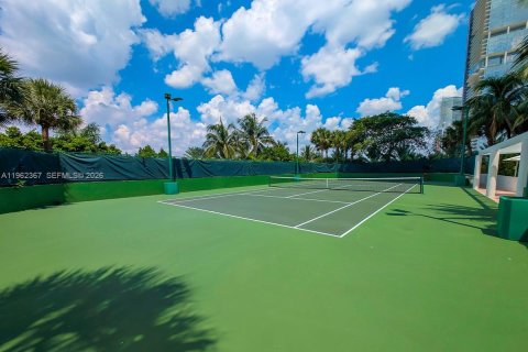 Copropriété à vendre à Sunny Isles Beach, Floride: 2 chambres, 146.51 m2 № 2024269 - photo 24
