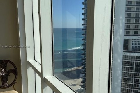 Copropriété à vendre à Sunny Isles Beach, Floride: 2 chambres, 146.51 m2 № 2024269 - photo 6