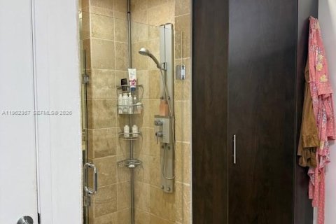 Copropriété à vendre à Sunny Isles Beach, Floride: 2 chambres, 146.51 m2 № 2024269 - photo 18