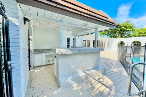 Casa en venta en Hollywood, Florida, 4 dormitorios, 246.01 m2 № 1779639 - foto 26