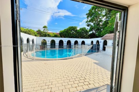 Casa en venta en Hollywood, Florida, 4 dormitorios, 246.01 m2 № 1779639 - foto 23