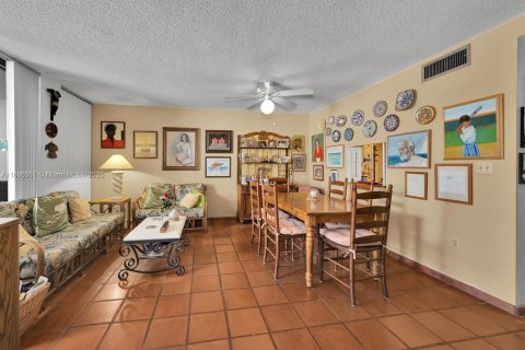 Copropriété à vendre à Key Biscayne, Floride: 2 chambres, 130.43 m2 № 1897517 - photo 13