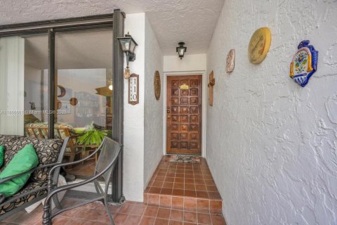 Copropriété à vendre à Key Biscayne, Floride: 2 chambres, 130.43 m2 № 1897517 - photo 27