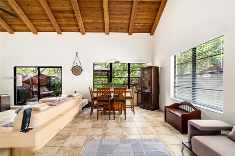 Townhouse in Hollywood, Florida 3 bedrooms, 185.34 sq.m. № 2086393 - photo 10