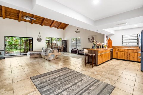 Townhouse in Hollywood, Florida 3 bedrooms, 185.34 sq.m. № 2086393