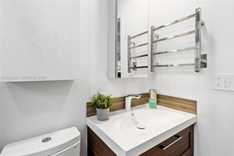 Townhouse in Hollywood, Florida 3 bedrooms, 185.34 sq.m. № 2086393 - photo 24
