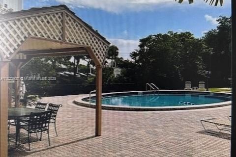 Condo in Wilton Manors, Florida, 1 bedroom № 1939728 - photo 6