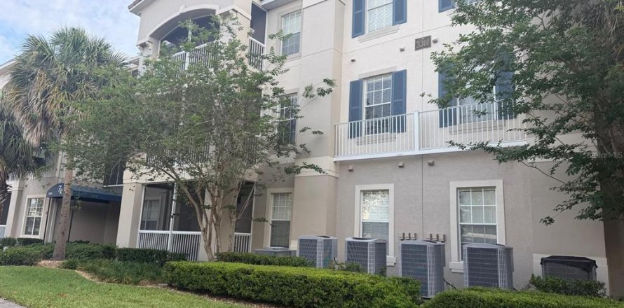 Condominio en Kissimmee, Florida, 3 dormitorios № 2166564